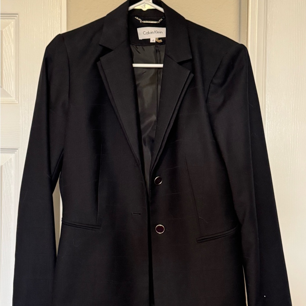 (Vintage) Calvin Klein Women’s Elegant Black Blazer